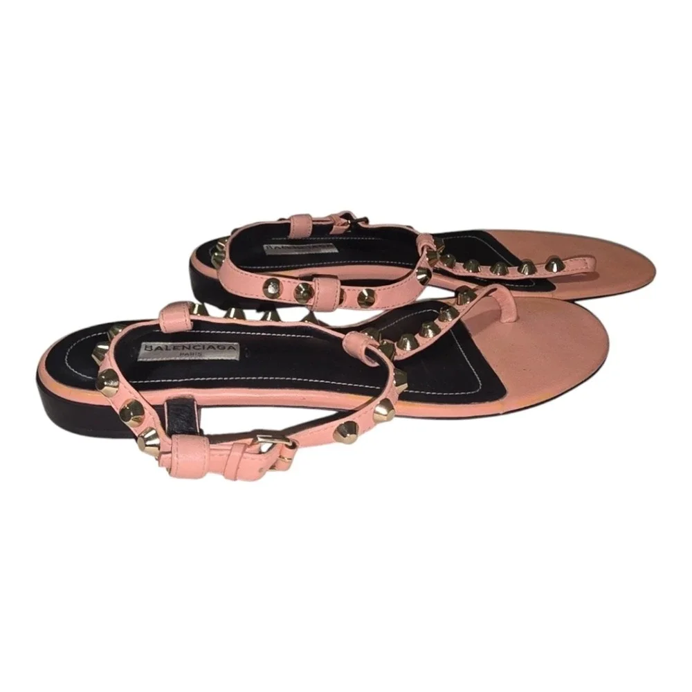 BALENCIAGA PINK leather thong SANDALS 37.5 7 flat slide ROCKSTUD ANKLe star STud